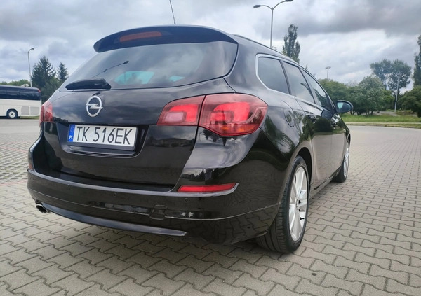 Opel Astra cena 22600 przebieg: 182000, rok produkcji 2011 z Kielce małe 29